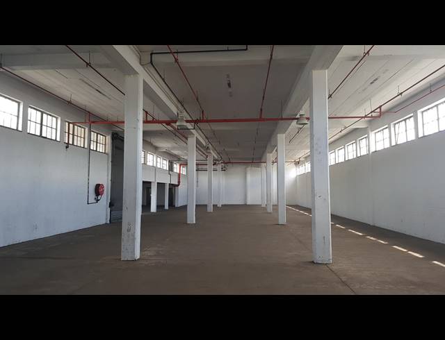 750M² FACTORY TO LET IN BELLVILLE CENTRAL
